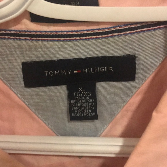 Tommy Hilfiguer Casual Short Sleeve - Picture 2 of 3